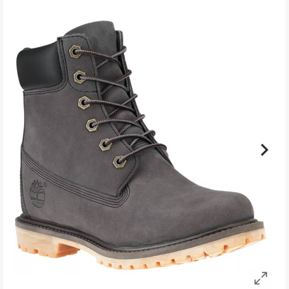 Timberland Womens Classic 6-Inch Premium Waterproof Leather Boots US 7.5